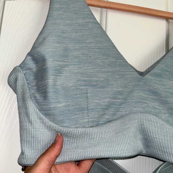 Victoria’s Secret Sports Bra - Picture 4 of 13